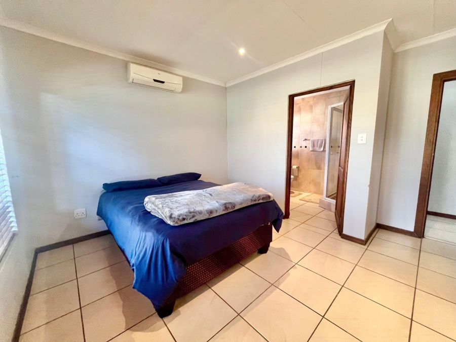 3 Bedroom Property for Sale in Hexrivier Lifestyle Estate North West